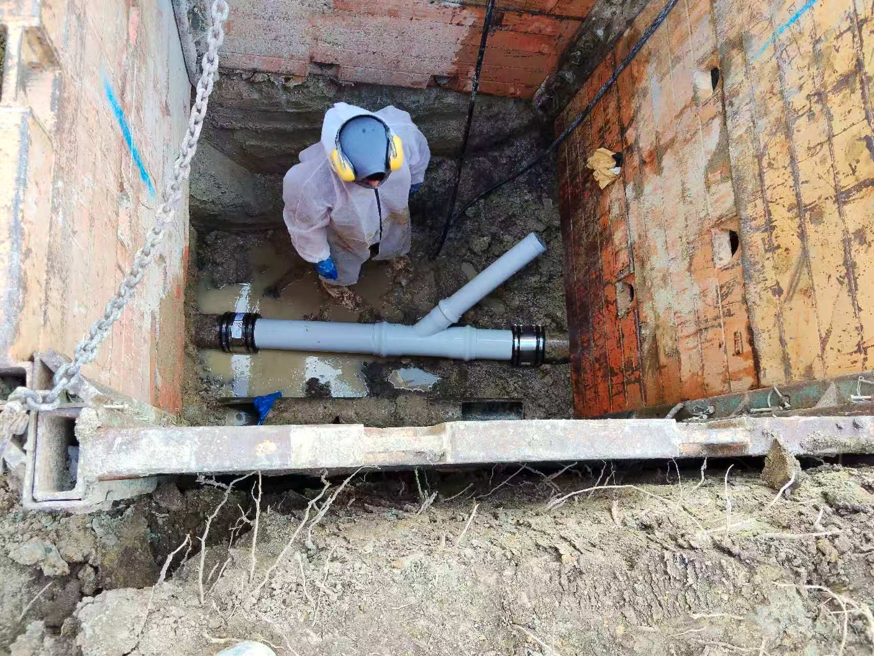 Underground pipe connection works at Bradbury Road Development