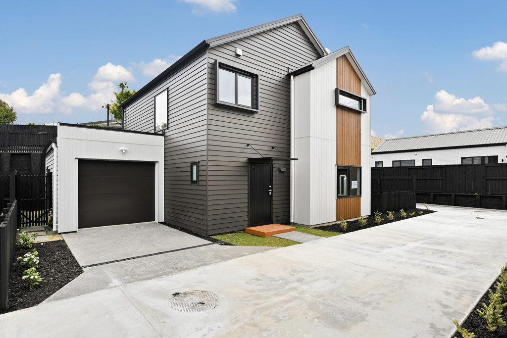 Completed frontage and driveway at 11 Musselwhite Terrace